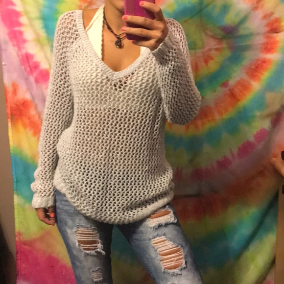 SOLD❌Abercrombie sweater - Picture 3 of 4